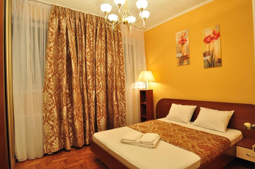 Status Guesthouse Kiev Bagian luar foto